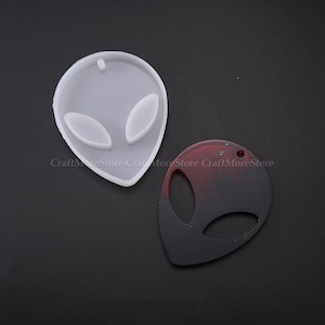 Creative Alien pendant silicone mold-Martian silicon mold for resin-Big eyes alien pendant mold-Jewelry Necklace Keychain Earring Mold