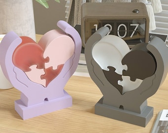 Heart-shaped Puzzle Resin Mold-Holding Love ln Hands Puzzle Silicone Mold-Concrete/Plaster/Aromatherapy Home Decoration Mold