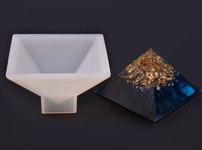 Piramide Forma Cabochon Pendenti Charms Stampo in resina stampo per gioielli 