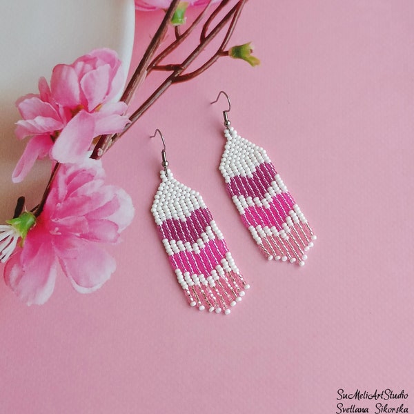 Valentine’s earrings, Love earrings, Romantic earrings, Seed bead earrings heart, Dangle beaded heart earrings, Beadwork earrings