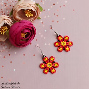 Beadwork earrings,  Red beaded earrings, Gift for her earrings, Flowers Mexican huichol earrings, Native bead earrings