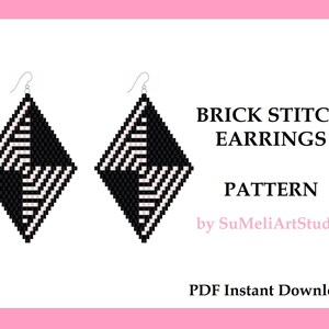 Può includere: Modello di orecchini geometrici a punto mattoncino in bianco e nero. Il modello è per un paio di orecchini a forma di diamante con un design a strisce bianche e nere. Il modello è disponibile per il download immediato in PDF.  "BRICK STITCH EARRINGS PATTERN by SuMeliArtStudio"