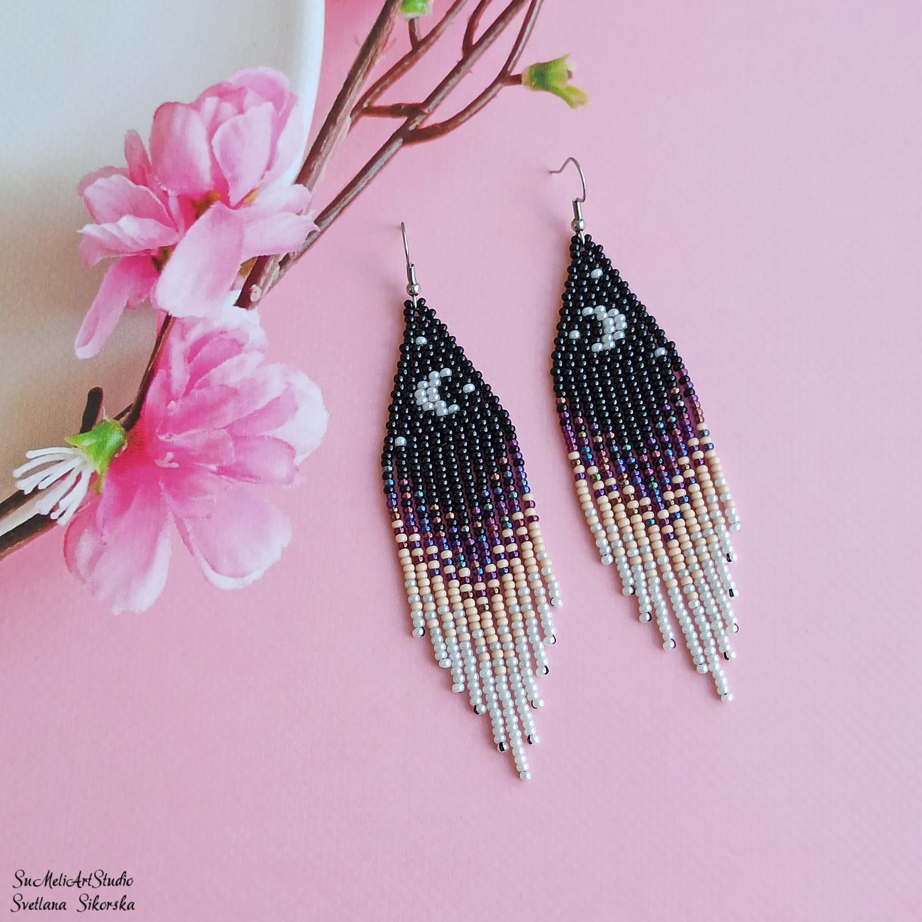 Moon Beaded Earrings, Crescent Moon Seed Bead Earrings, Half Moon Beaded Earrings, Crescent Moon Seed Bead Earrings, Half