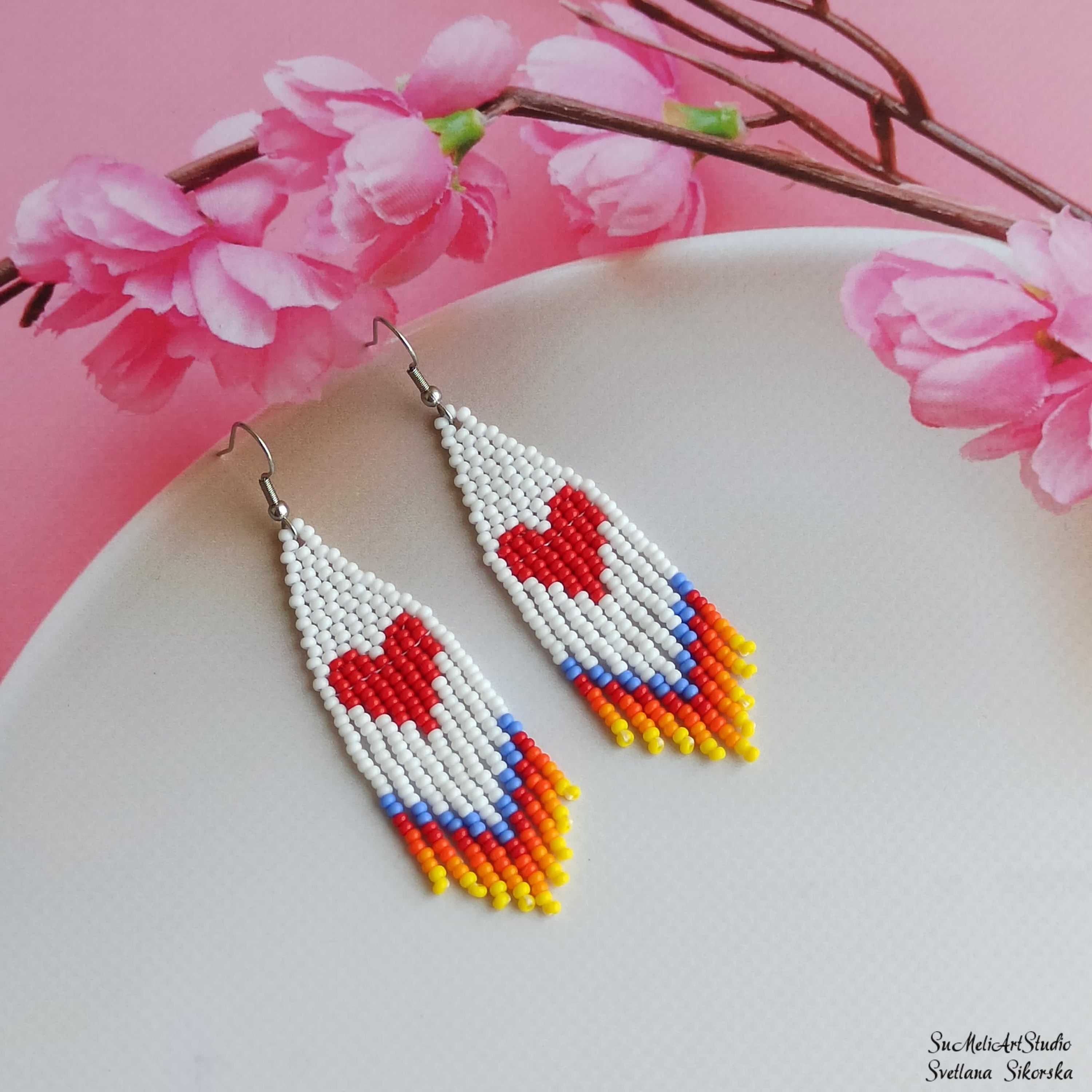 ピアス Rabanne Knitted Design Earrings With Intricate Beadwork Rabanne Knitted Design Earrings With Intricate Beadwork