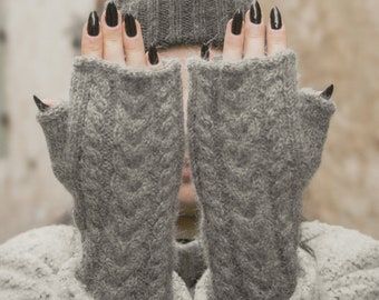 Gray women's cable knit alpaca fingerless gloves, Warm hand knitted grey winter wool hand warmers, Soft chunky handmade fall arm warmers