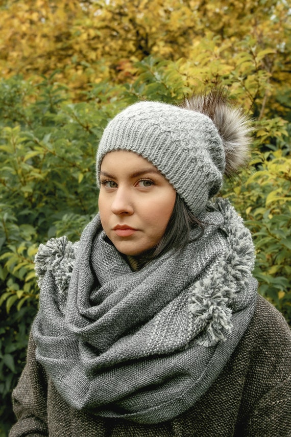 Faux fur bobble hat 2025