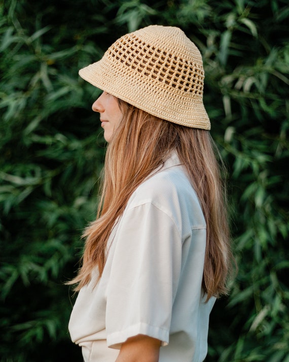Crochet Cotton Bucket Hat - Women display picture 1
