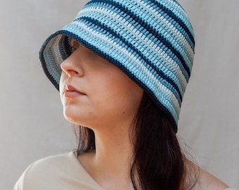 Cappello da pescatore in cotone all'uncinetto - Cappello estivo da sole leggero e traspirante a tesa larga, cappello da spiaggia da donna fatto a mano in blu
