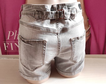 Gebleichte Graue Denim Distressed Shorts von RIFLE, Italien/High Waist Strand Shorts/Casual Sommer Slim Fit Shorts/Taillenbreite-40cm/Größe 26, S.