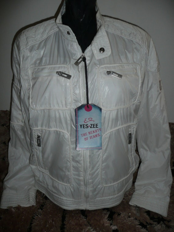Yes zee the beauty of jeans shop