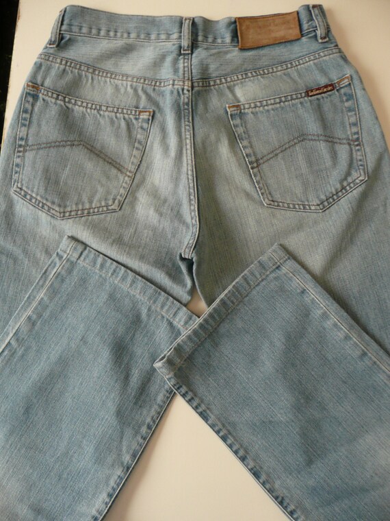 marlboro classic jeans price