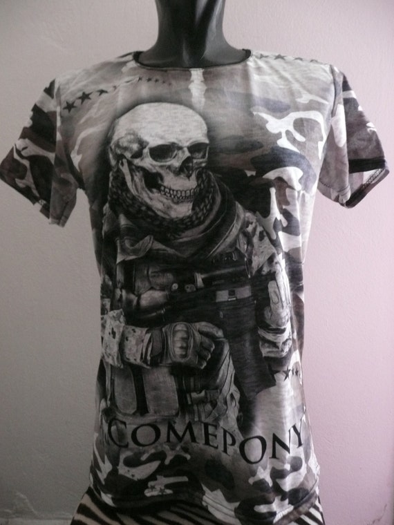 Vintage mens t-shirt/skull with Kalashnikov print… - image 1