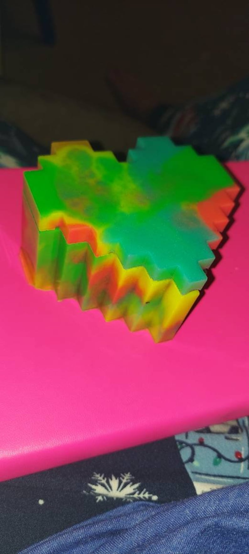 Neon pixel heart jewelry box