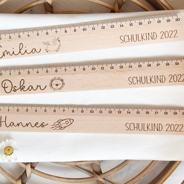 Holzlineal 20cm personalisiert mit Wunschname, Schulkind 2024, Geschenk Schulanfang, Schultüte