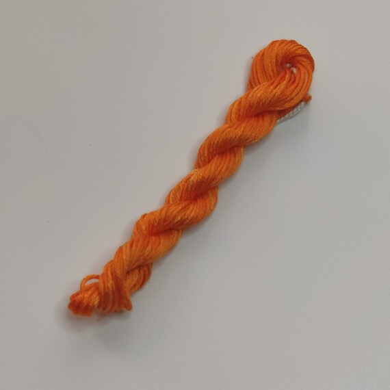 ミニエレクトリックオレンジ。052 - Etsy 日本