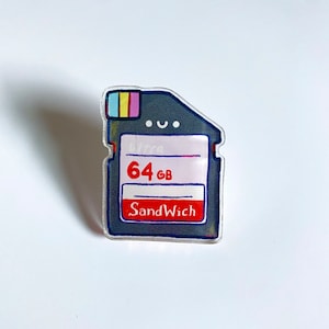 Pin acrílico de tarjeta de memoria