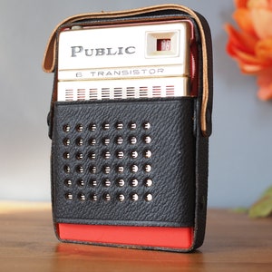Vintage 6 transistor radio with original box and headphones  Made In Japan For parts or decor