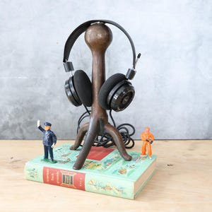 Grado SR-60 Headphones Audiophile Stereo Headphones beautiful sound