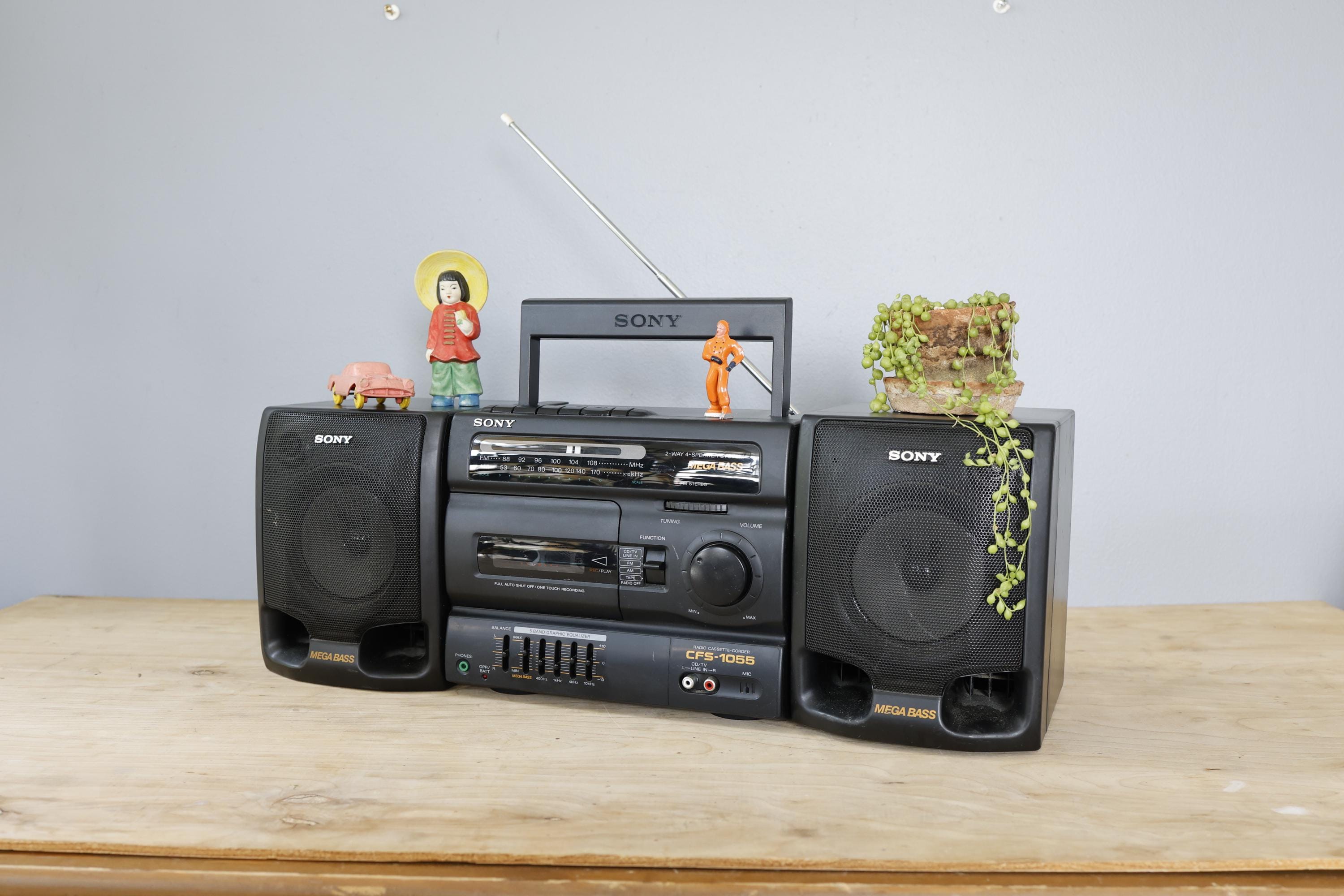 ラジオ・コンポ SonyCFS-v2 SONY ICF-3000 スカイセンサークォーツ 1970年代BCLブームの時に