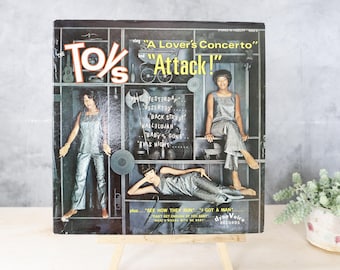The Toys Sing A Lover's Concerto & Attack Stereo LP 1965 Dynovoice