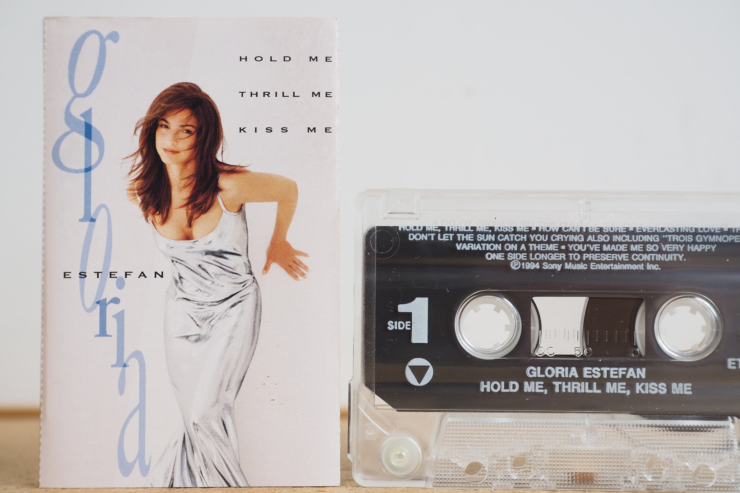 Gloria Estefan Hold me Thrill me kiss me Cassette Tape - Tested 