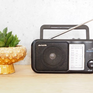 Aiwa FR-C33W Portable Boombox Radio Working and tested cute small Perfect for the small room or the beach