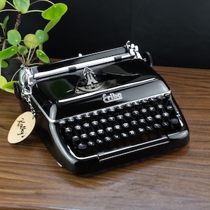 1-3 DAYS QUICK SHIPPING Professionally maintained working Erika model 10 typewriter, 1950&#39;s, With new inkribbon, free shipping