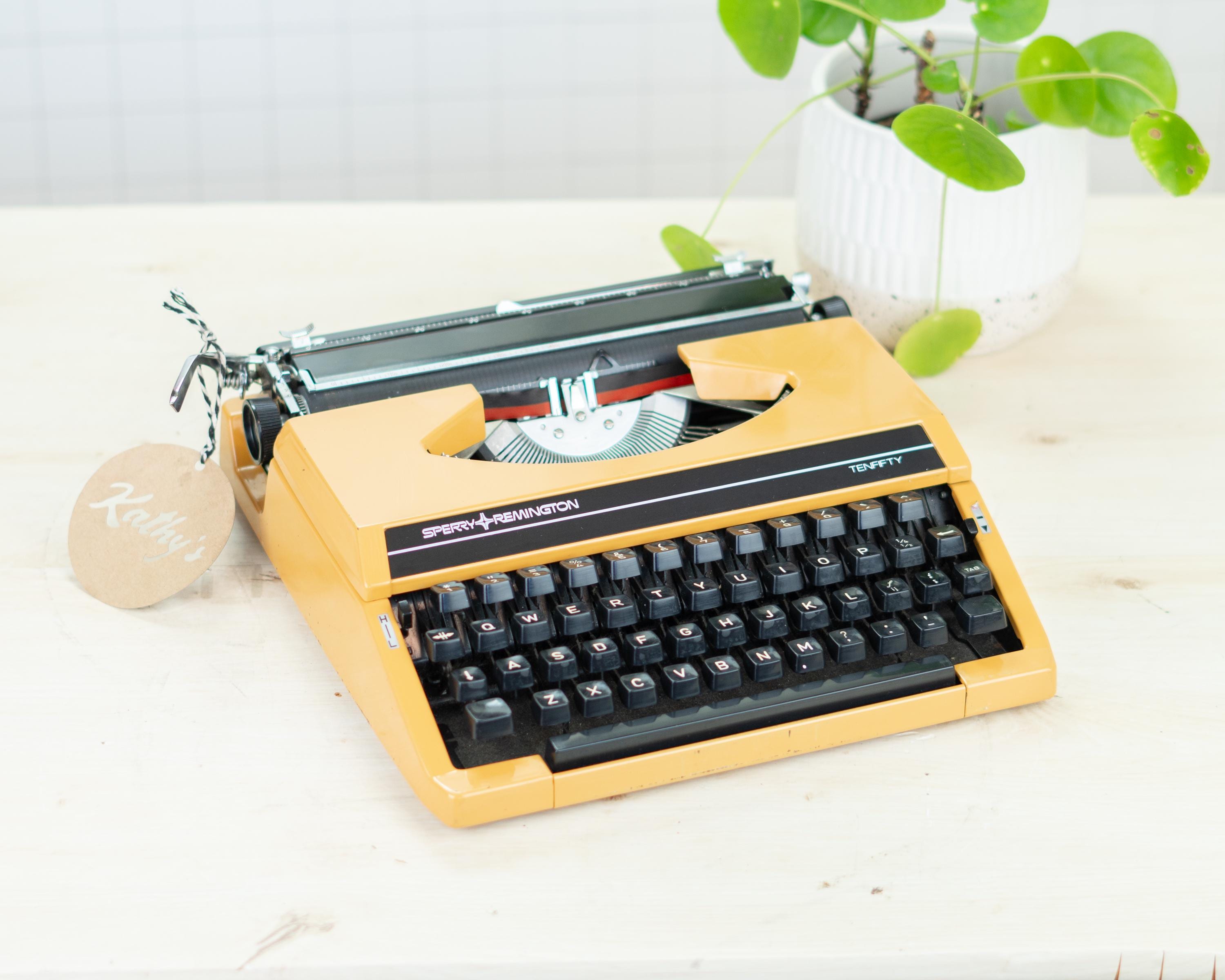 タイプライター　レミングトンポータブル(可動品) Remington portable typewriter - Etsy 日本