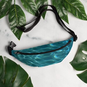 Teal Blau Ozean Wellen Fanny Pack | Rippling Pool Wasser Design | Es ist eine schwimmende Sache