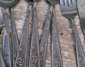 Mixed Assortment Of MCM Knives Forks - County Garden Utensils - Mixed Media Lot