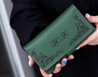 Personalized leather emerald green wallet Mother's day women gift, Custom engraved purse, Long bifold credit card wallet case, Name purse