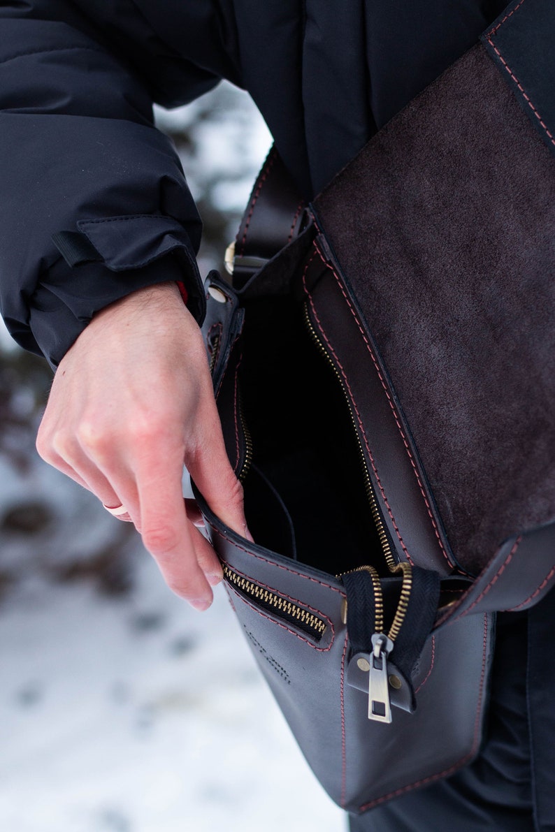 Messenger bag, Personalized leather satchel bag, Shoulder men's bag, Custom crossbody bag, Handmade engraved student bag, Fathers Day gift image 4