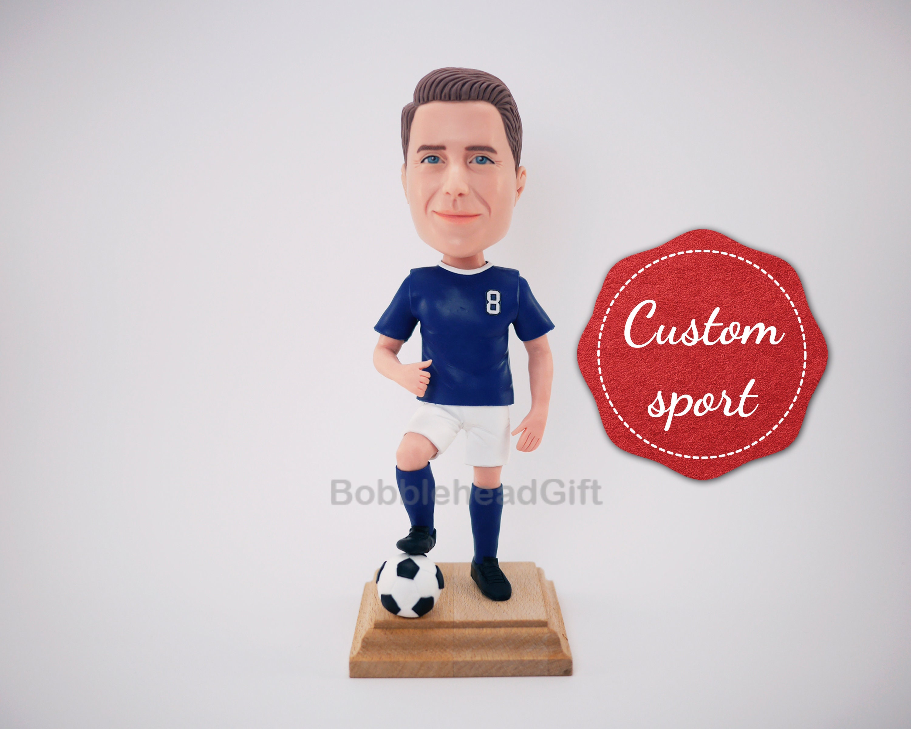 GLOBAL SUPERSTARS – SOCCERSTARZ GIFT BOX SET (5 PLAYERS - MESSI, MBAPPE,  HAALAND, SALAH & KANE)