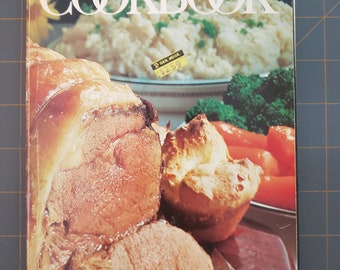 It's Mainly Because of the Meat Cookbook 1976 Dominion Stores Canada Joan Fielden Paperback