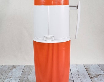 Canadian Vintage Thermos 6402 Classic 32 oz Orange and Cream Insulated Vacuum Bottle with Glass Insert