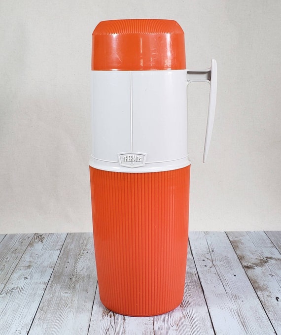 Thermos 6402 Orange and Cream Made in Canada 32 Oz Vintage Camping Work  Picnic Hot and Cold Vacuum Bottle and Cup Glass Insert Insulated 