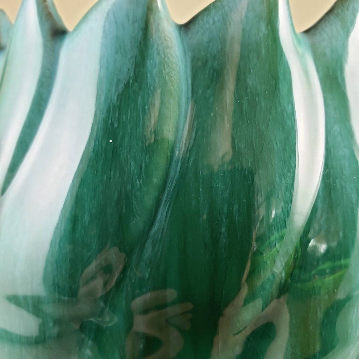 Blue Mountain Pottery Tulip Planter in Green Reflow Glaze Etsy Canada