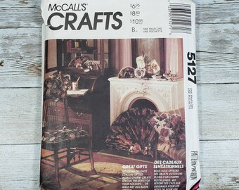 Victorian Gifts Sewing Pattern Package 1990 McCalls Crafts 5127 Pillows Picture Frames Fireplace Fan Letter Holder Basket Sewing Box UNCUT