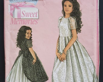 Childs Girls Dress Daisy Kingdom Sweet Memories Simplicity 4899 Sewing Pattern 2004 Size 3 4 5 6 UNCUT