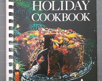 The Beta Sigma Phi Holiday Cookbook 1971 Comb Bound Paperback Recipes for Christmas New Years Easter July 4 Thanksgiving and More