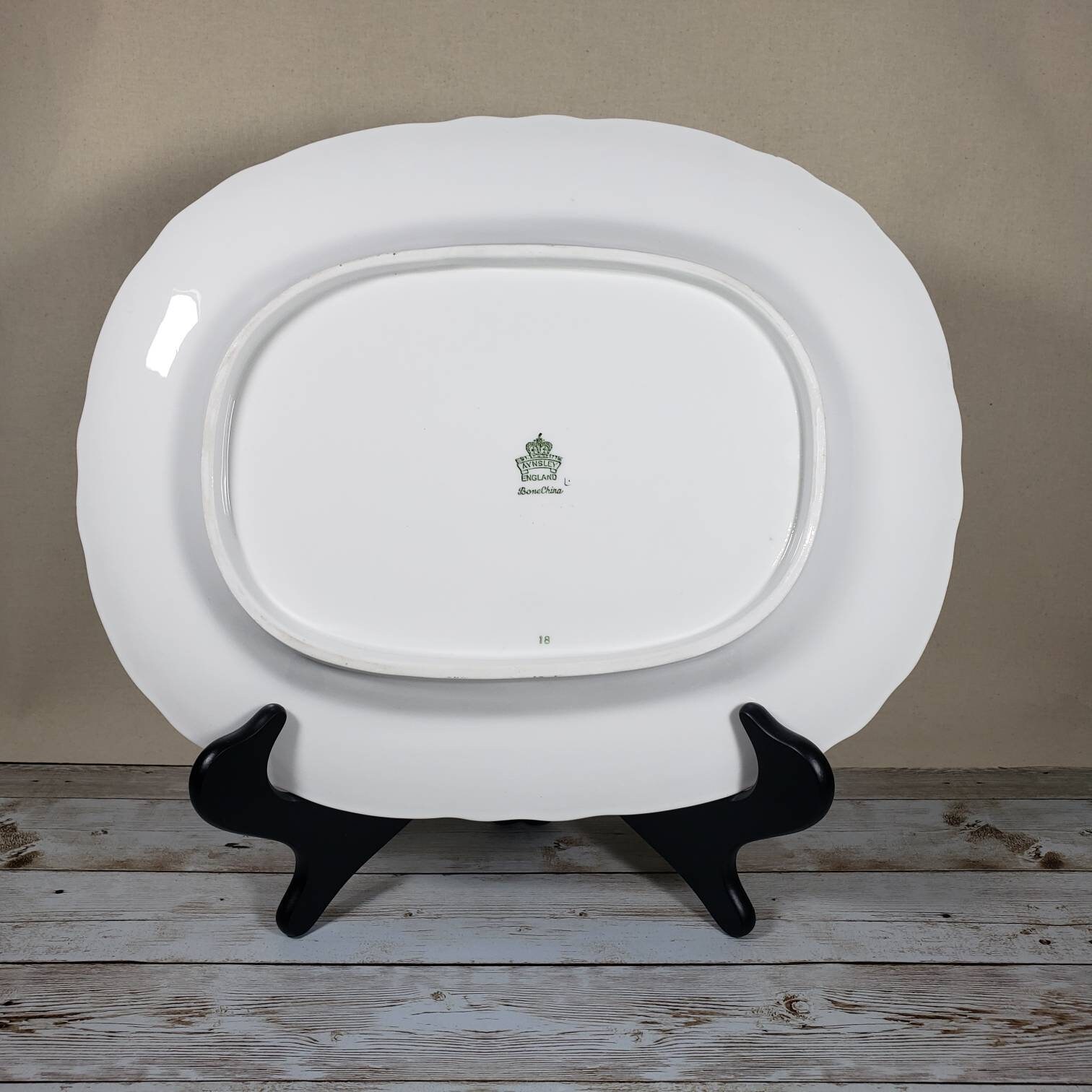 Aynsley Cambridge 13.25 Inch Oval Platter | Scalloped Gilt Edge