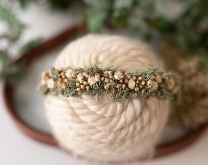 Frosted Sage Halo