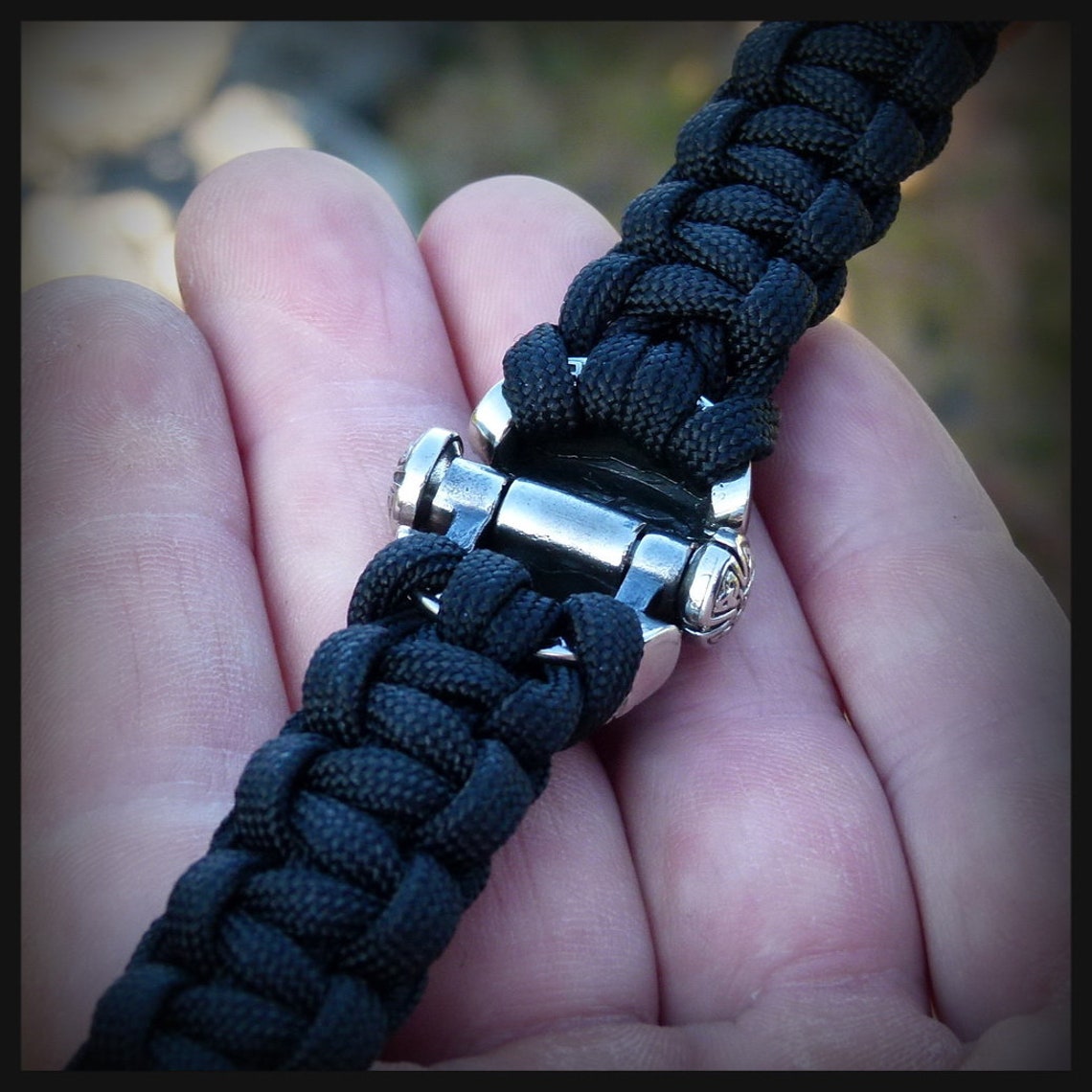 Clasp bracelet Walkknut shacklejewellery findingparacord Etsy