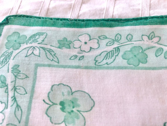 1950's Handkerchief - Green Floral Pattern with B… - image 4