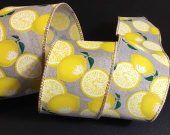 Beige lemon and lemon slices
