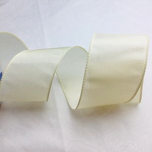 Ivory Heavy weave shimmer