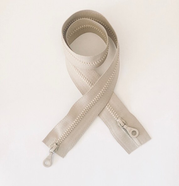 RIRI D4 Two Way Plastic Molded Zipper 50cm (19 3/4 Inch), Opens 2