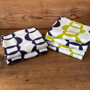 Stof Pure Style MS 12-21, Designs in Navy or Navy and Lime on a white background. FQs only