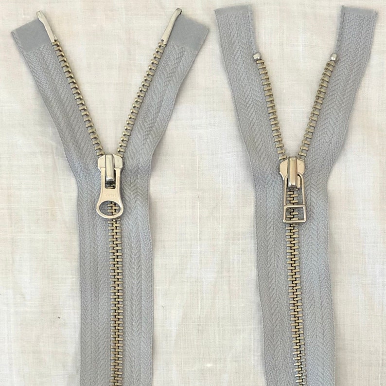 YKK Two Way 22 Inch GREY Separating Zipper, 5mm Silver Metal Teeth