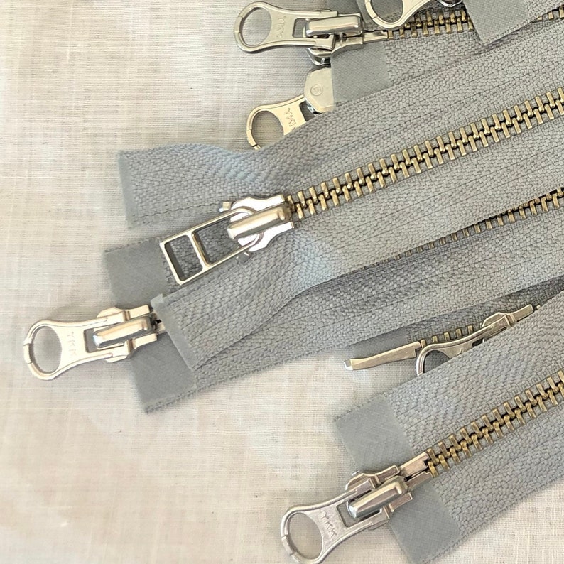 YKK Two Way 22 Inch GREY Separating Zipper, 5mm Silver Metal Teeth